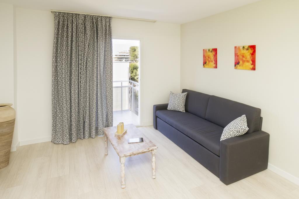 Apartamentos Intersalou Priorat エクステリア 写真