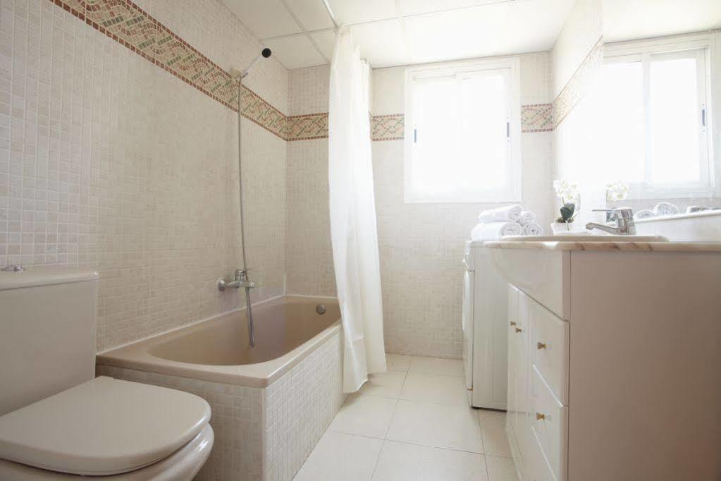 Apartamentos Intersalou Priorat エクステリア 写真