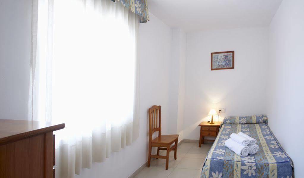 Apartamentos Intersalou Priorat エクステリア 写真