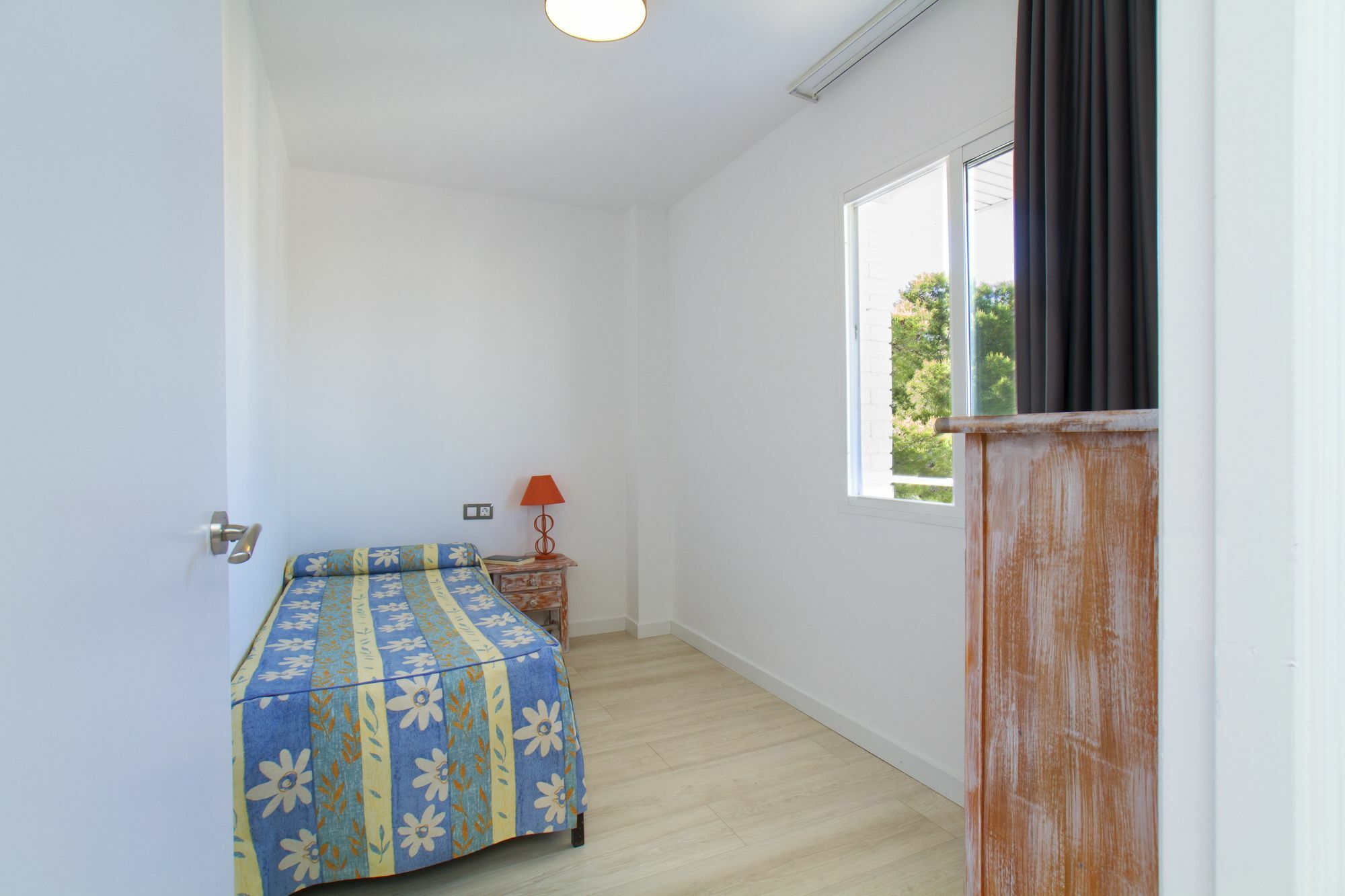 Apartamentos Intersalou Priorat エクステリア 写真
