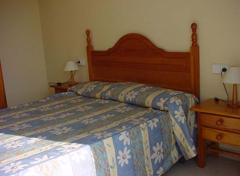 Apartamentos Intersalou Priorat エクステリア 写真